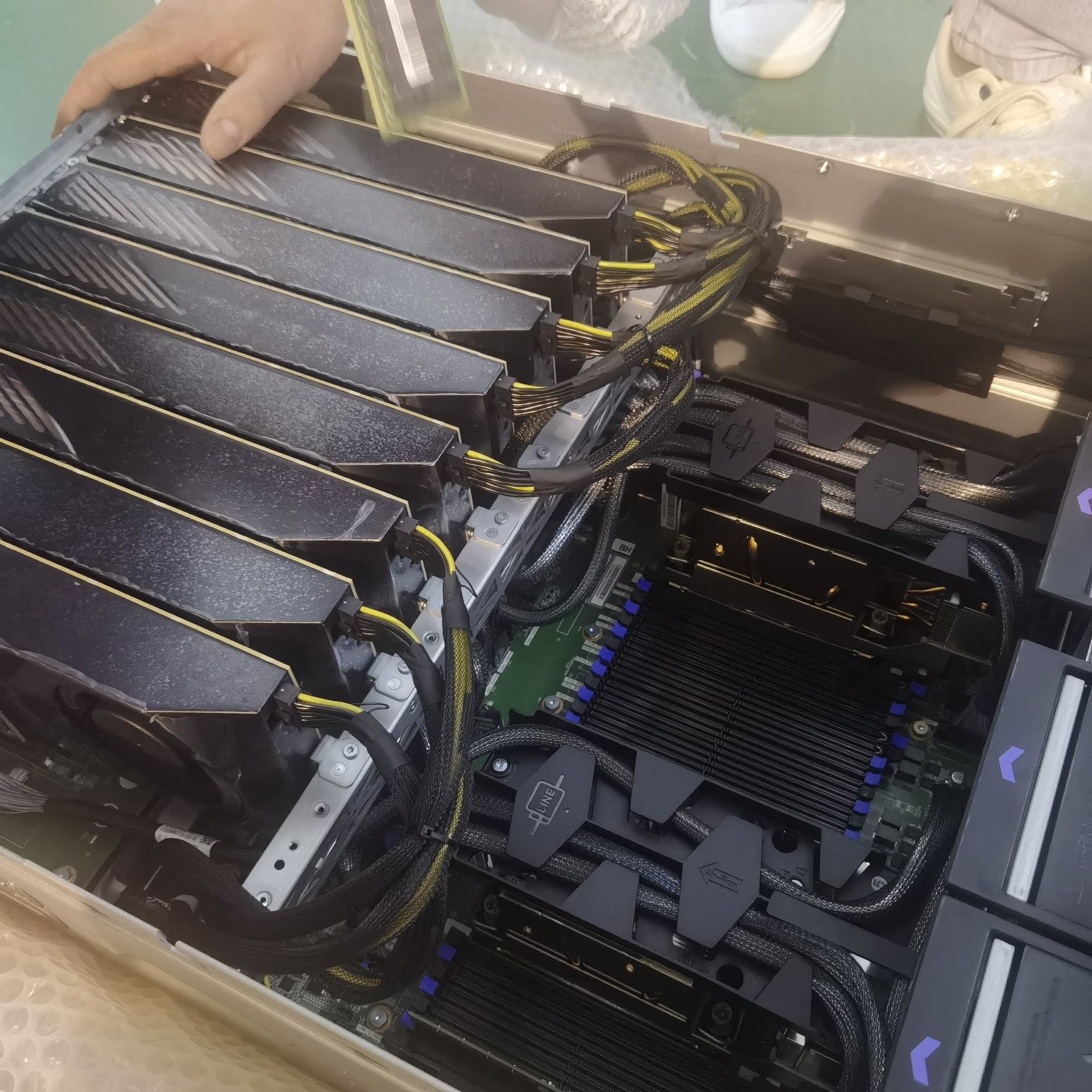 中科宁畅X640 G50 GPU8卡服务器 成色新