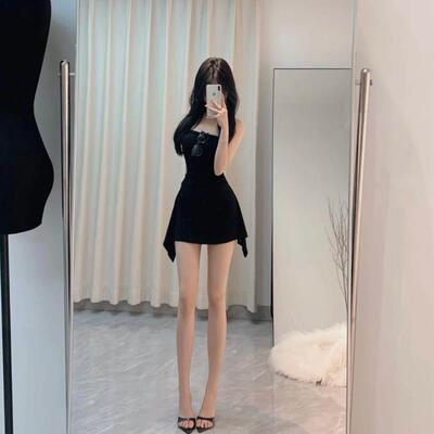 带胸垫纯欲褶皱掐腰辣妹修身百搭显白A字鱼尾抹胸连衣裙短裙子女