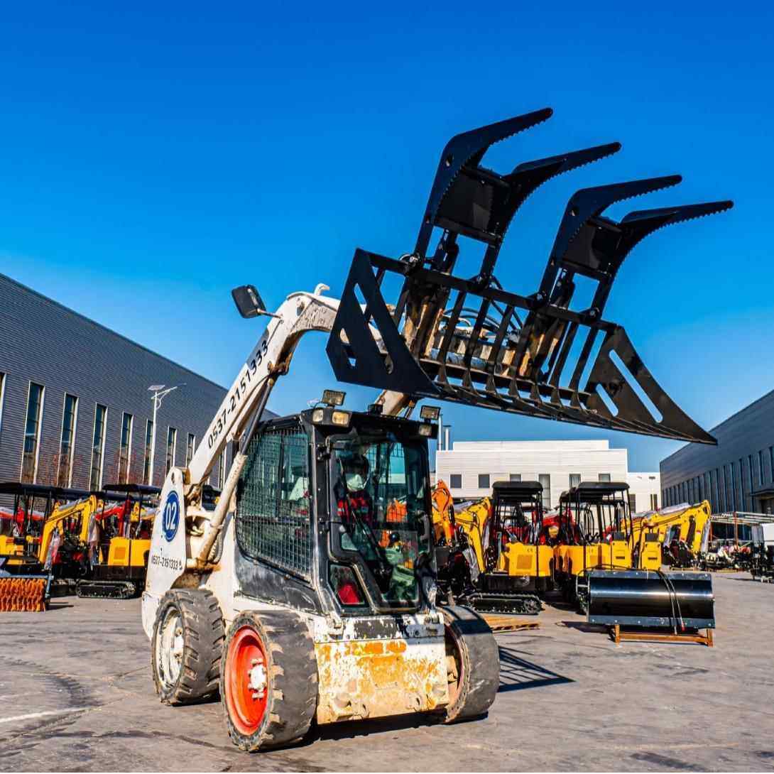 多属具适配装载机拓荒机/扫地机/平地器/绿篱机一机多用装载机,五金/工具,装载机,淘宝优惠券,粉丝福利购,淘宝优惠卷