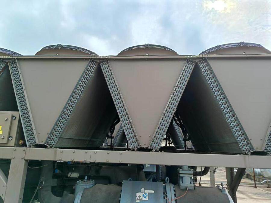 4月18日长沙约克YSPA0525HE-B螺杆式风冷热泵机组2台网络拍卖公告