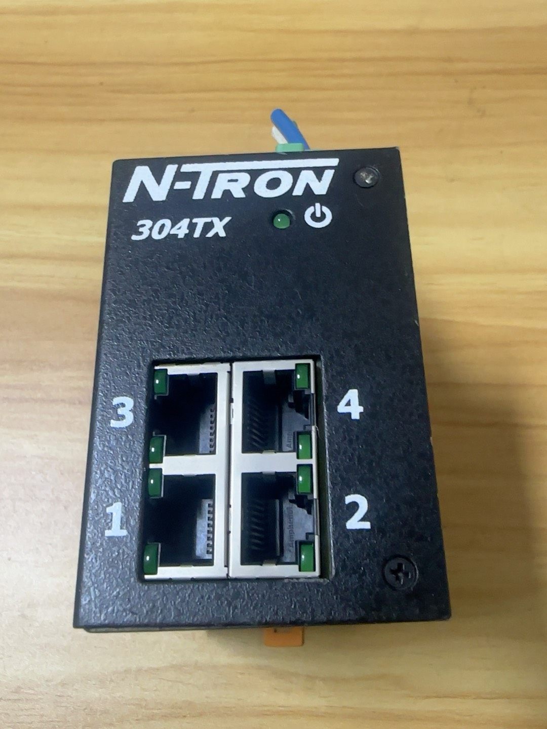 美国N-TRON交换机NO.304TX