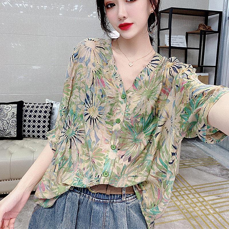 棉麻衬衫女短袖夏季薄款2025年新款韩版宽松V领洋气碎花时尚上衣