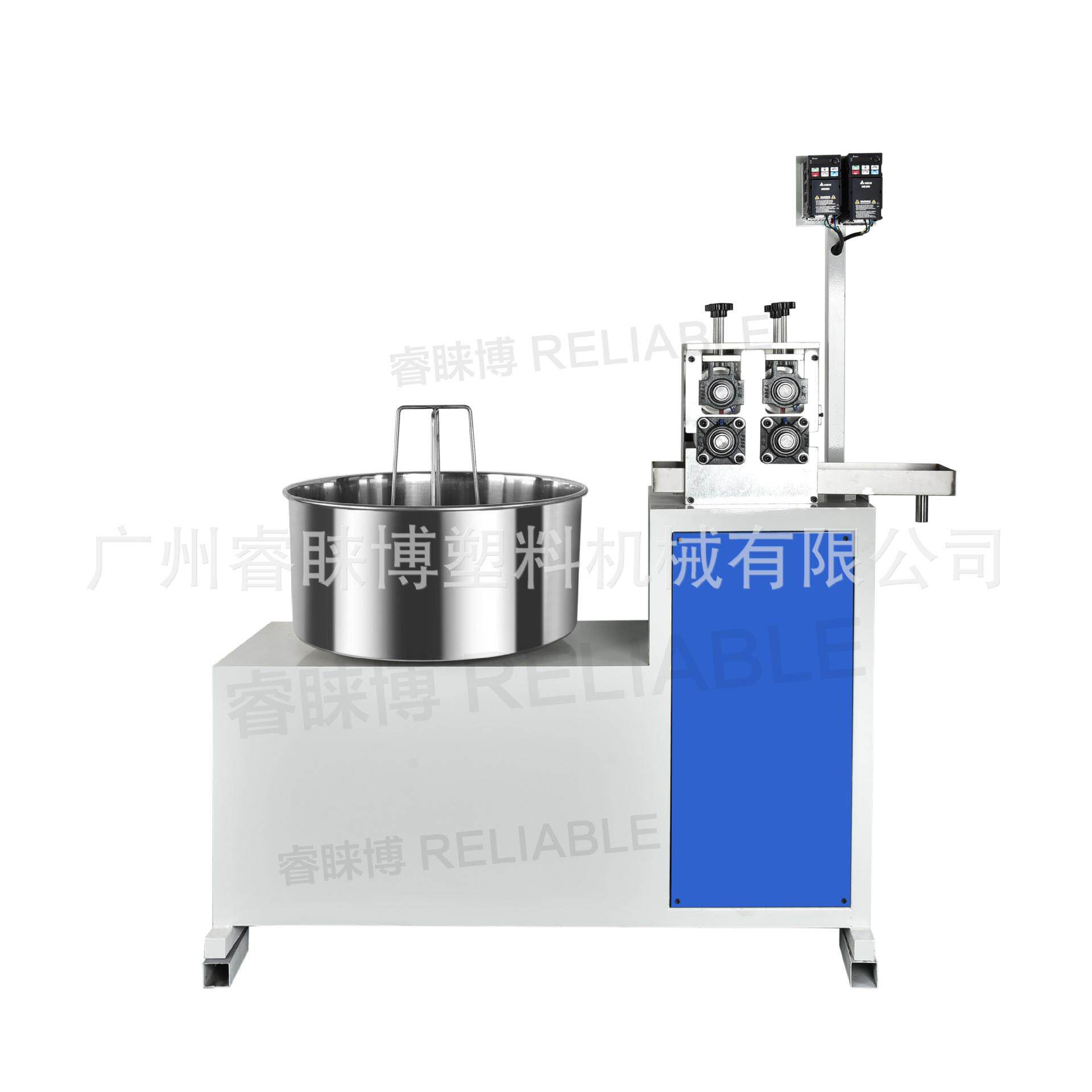四轮胶轮牵引机藤条牵引装置塑料挤出机小型管材牵引机