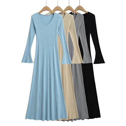 Hanging collar, flared sleeves, large skirt, long skirt,
