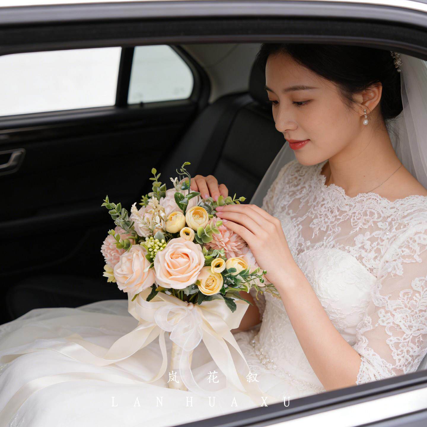婚礼手捧花新娘彷真捧花婚纱照假花结婚伴娘缠花手工成品领证花束