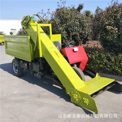清粪车厂家直销大型畜牧养殖专用清粪车工作视频自动化操作机器