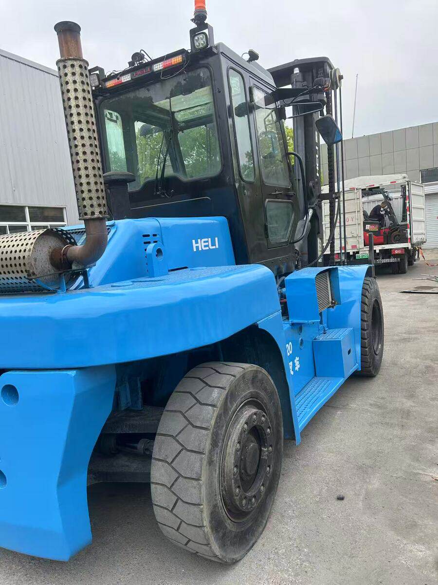 5月20日扬州委托-资产处置12吨合力叉车,重型12吨,自重18吨多,配康明斯发动机,性能完好网络拍卖公告