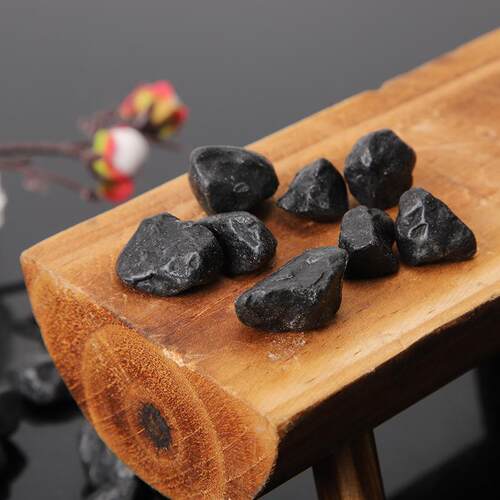 微景观造景用抛光打蜡黑砾石铺面石黑色雨花石鹅卵石厂家供应