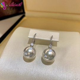 黛米丽珍珠高品质澳白耳环，正圆几乎无瑕18k金配钻石耳环经典款