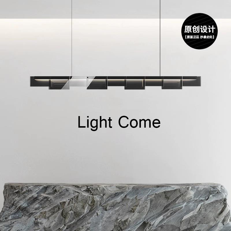 意式极简餐厅吊灯现代简约2023新品设计感玻璃长条全光谱餐厅灯