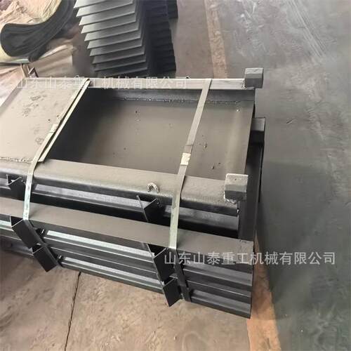 SGB620/40T煤矿刮板机刮板输送机中部槽耐用耐磨铸铁焊接