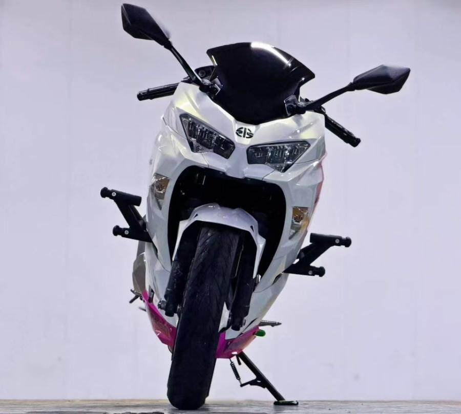 4月24日北京市21年上牌川崎Ninja400改装轮毂加装护杠前后新胎摩托车可过户网络拍卖公告