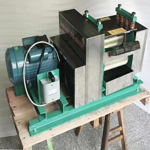 甘蔗压榨机 小型电动家用甘蔗榨汁机 商用卧式甘蔗压榨机