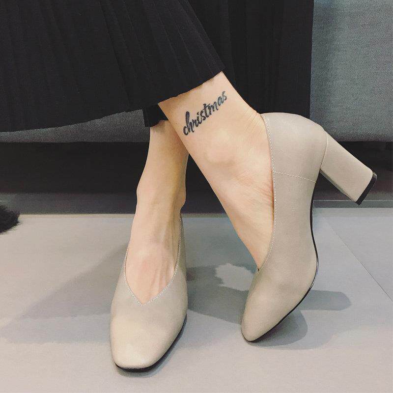 香港2026春秋新款奶奶鞋韩版百搭高跟鞋女粗跟单鞋方头中跟女鞋子
