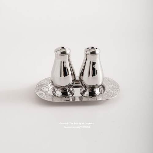 欧式不锈钢调味瓶轻奢家用西餐餐厅盐罐胡椒粉罐创意样板房装饰品