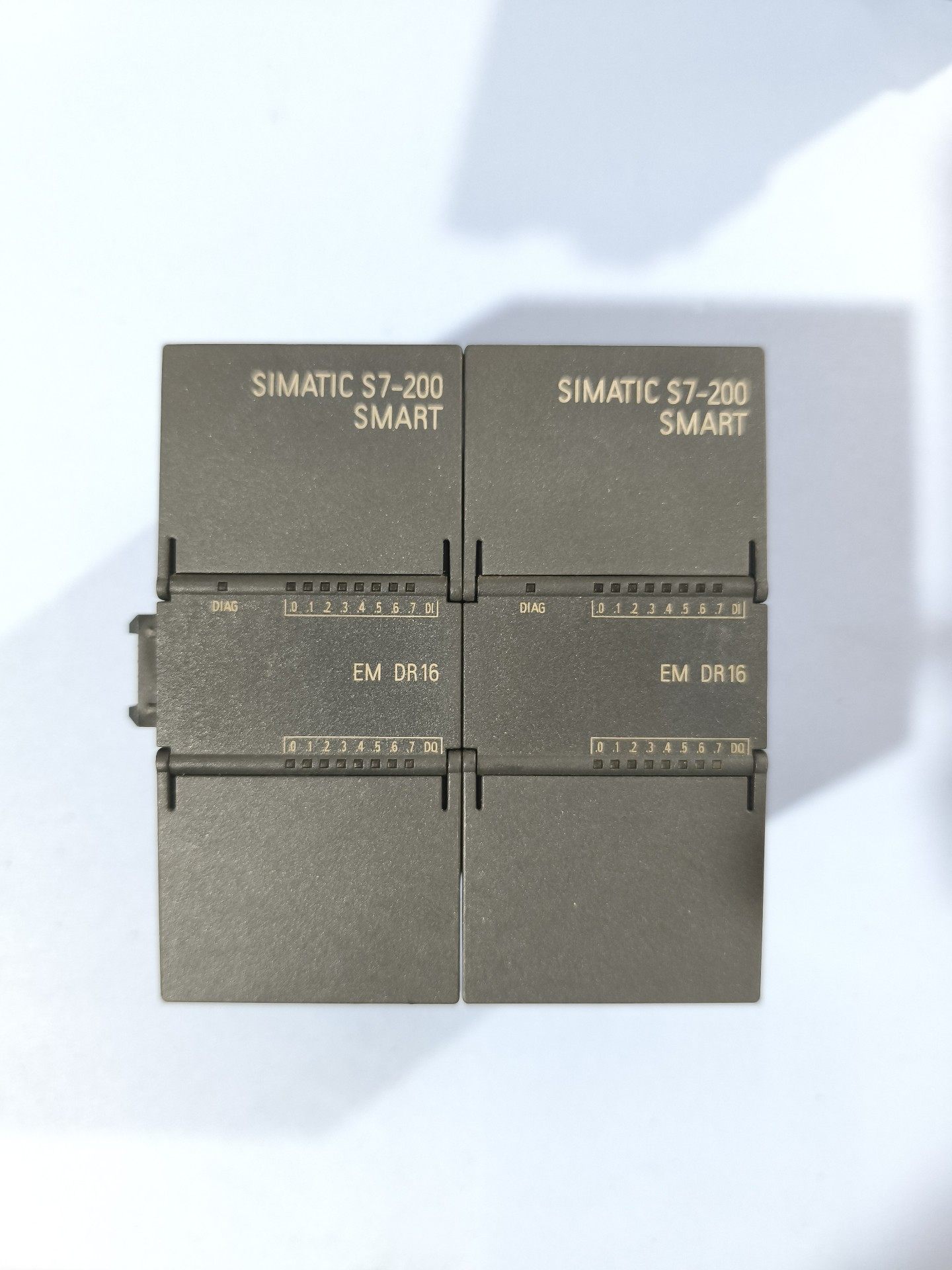 西门子DR16模块，型号smart288-2DR16-0AA