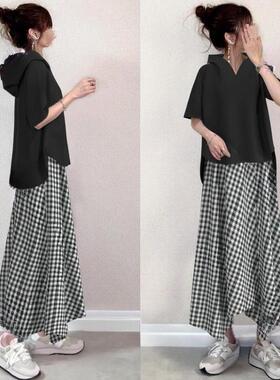 Black hooded short sleeved top+checkered elastic waist