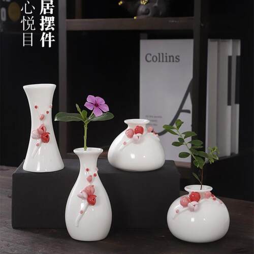 新中式创意纯手工陶瓷小号精致梅花瓶桌面摆件花插工艺品陶瓷摆件