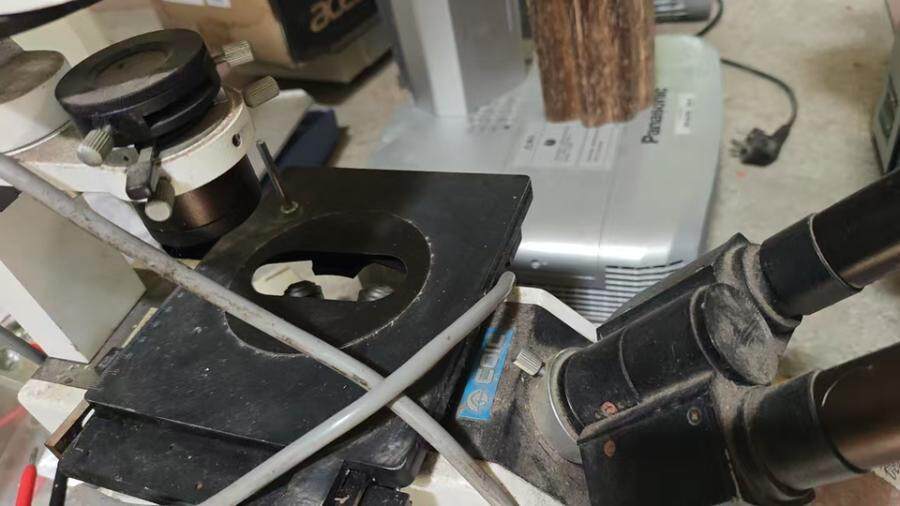 4月23日北京【京械5896】单位淘汰报废处置倒置显微镜一台（不含后面物品，具体以实物为准）网络拍卖公告