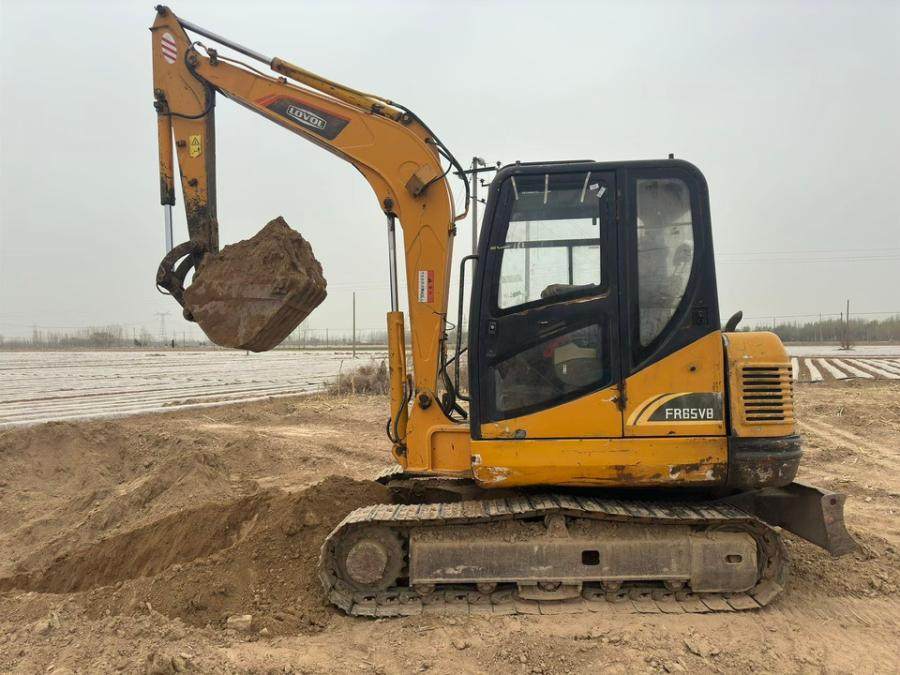 1月7日邢台雷沃65挖掘机网络拍卖公告