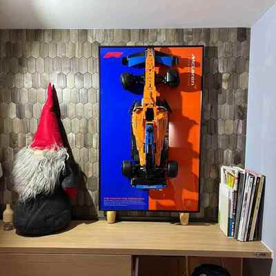 兼容乐高积木汽车墙相框迈凯轮F1墙挂背景板展示框42141挂画装饰