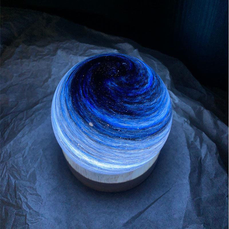 「左耳说」星球灯水晶球桌面摆件星空夜灯男女生小众高级生日礼物
