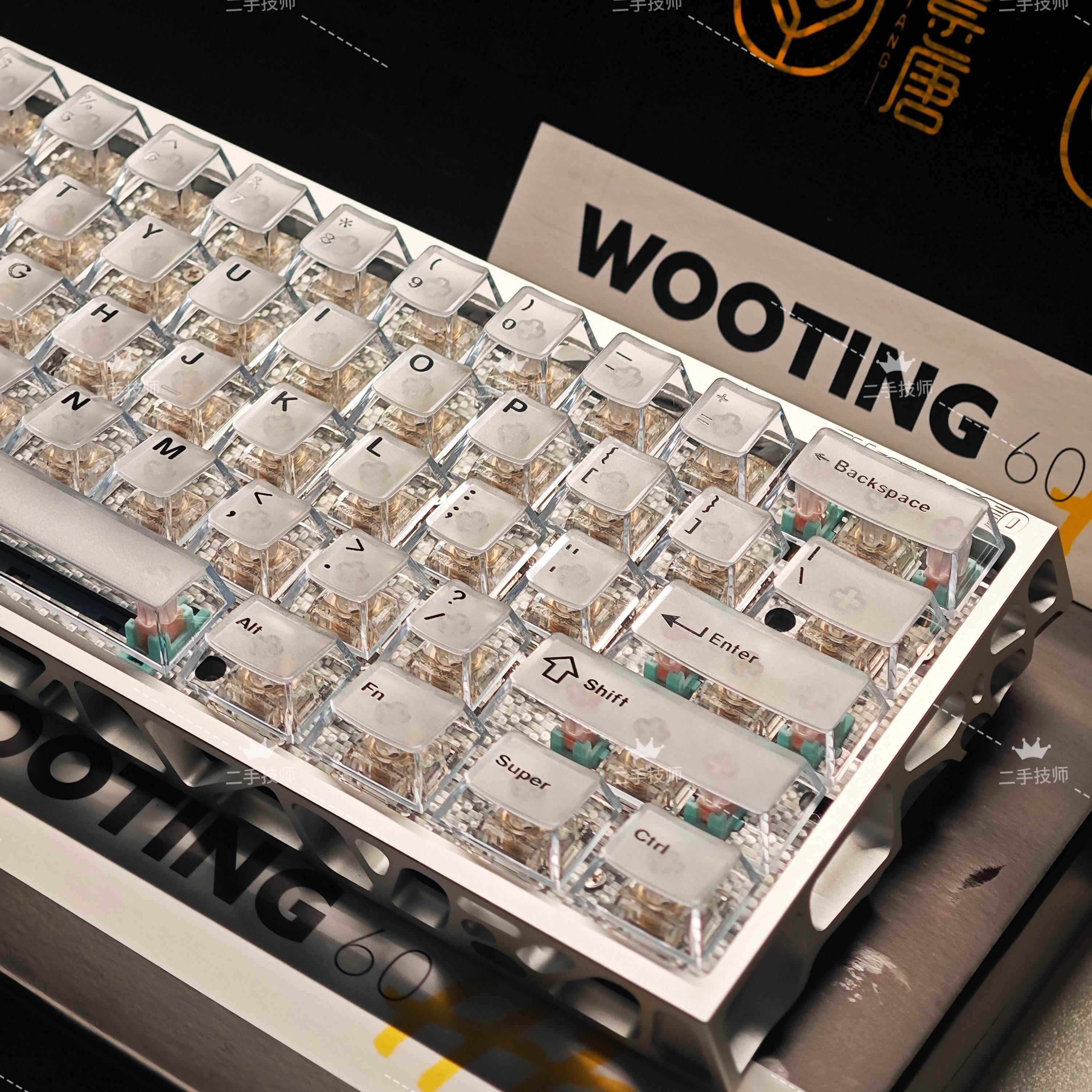 wooting60he+满改键盘定制磁轴客制化打瓦镂空铝壳透明键帽改装