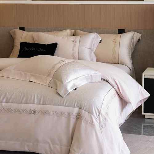 高端轻奢粉加厚全棉磨毛床上四件套刺绣被套床单提升主卧格调裸睡