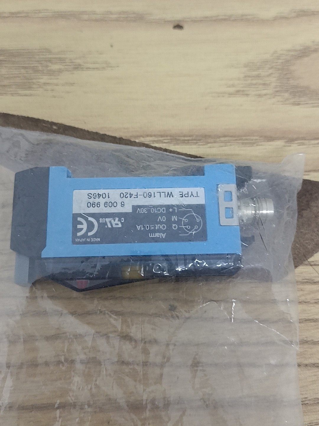 SICK光纤放大器 WLL160-F420 数量1个，全新，