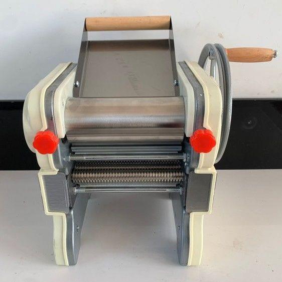 俊厨摇混面条机手动压面机制面机不锈面钢面棍OST擀机饺子皮沌塑