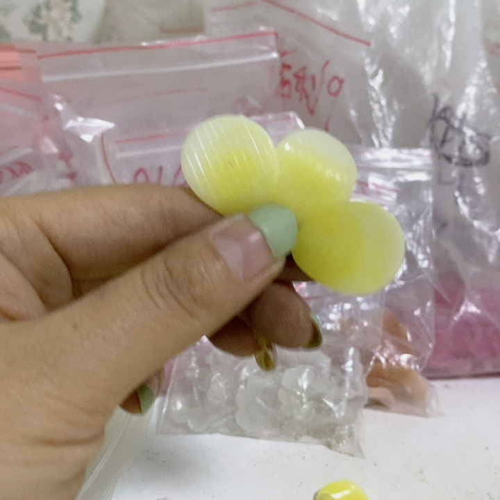 老料器花瓣汉服发簪黄白y063老料20片H-16