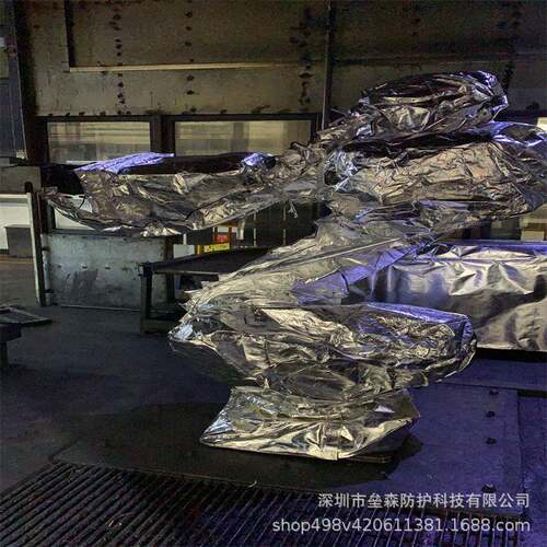 新松SRM160A机器人防护服防尘防水防静电耐温隔热保温系统