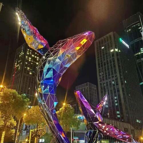 不锈钢鲸鱼大型镂空雕塑海豚网格编织海洋动物悬挂装饰铁艺摆件