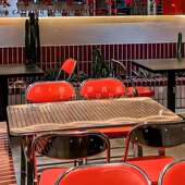 工业风餐桌椅金钱纹折叠方桌现代简约吃饭桌火锅店大排档网红圆桌