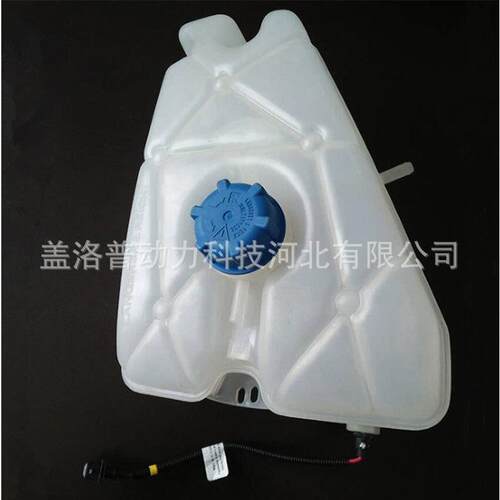 道依茨柴油发动机BF4M1013EC上的膨胀水箱04293026/04208098