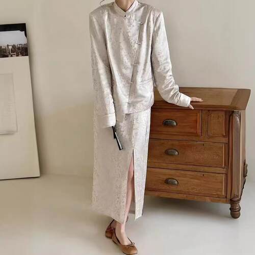 少量服饰55桑蚕丝2025春季新款中式复古提花外套开叉半裙两件套女