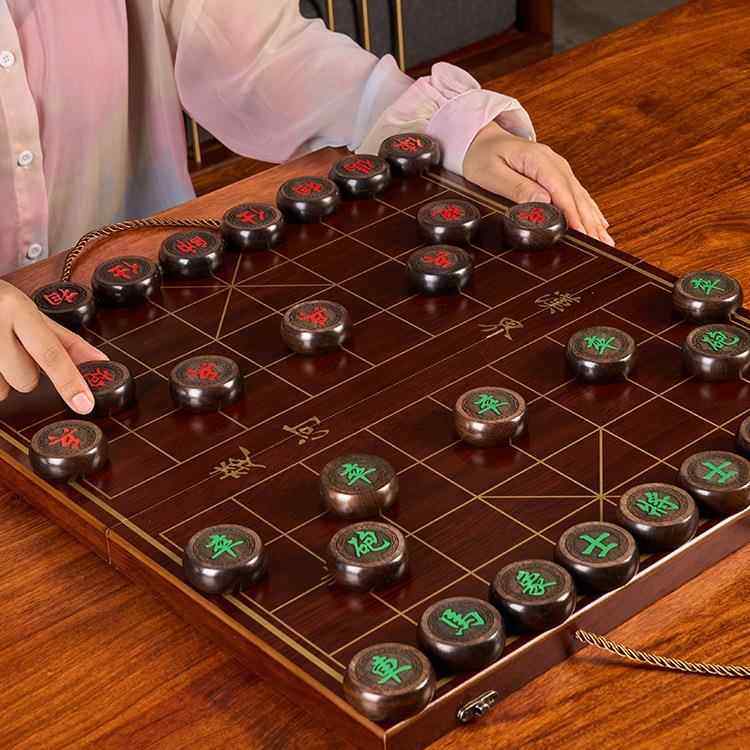 象棋中国象棋儿童实木带木质棋盘成人大号便携式棋子金丝楠木黑檀