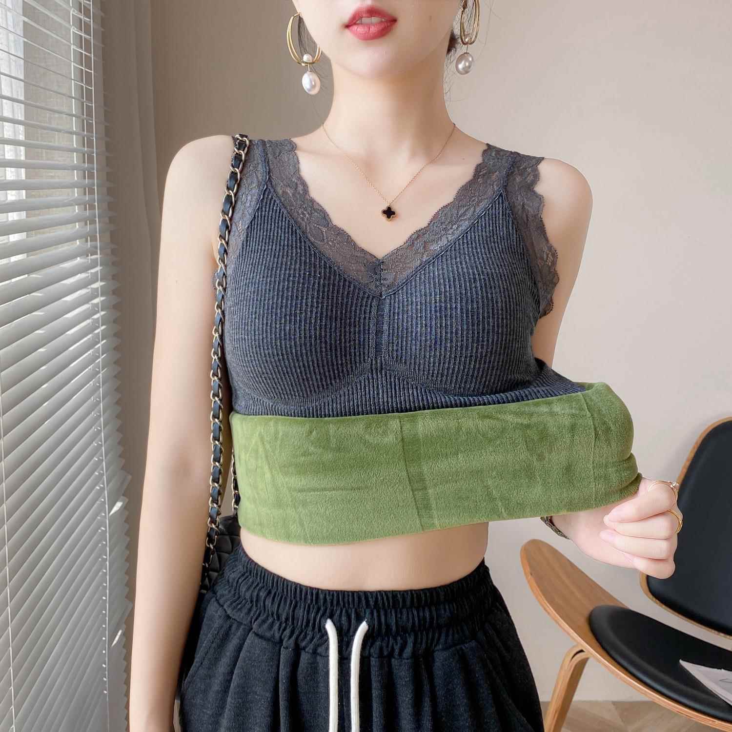 秋冬2025新款保暖背心女加绒加厚蕾丝吊带内搭打底衫带胸垫1203z