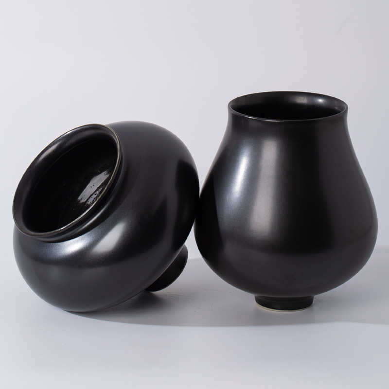 新中式简约哑光黑陶瓷花瓶景德镇手工花器客厅玄关插花桌面装饰品