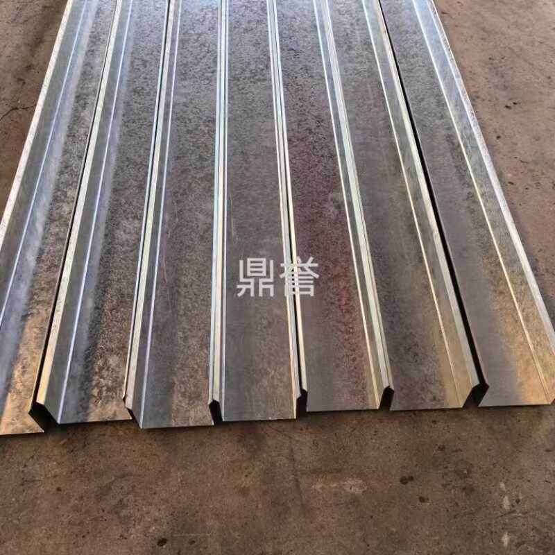 坦克链指向槽 拖链不锈钢线槽 U型镀锌板电缆桥架 桥式拖链槽