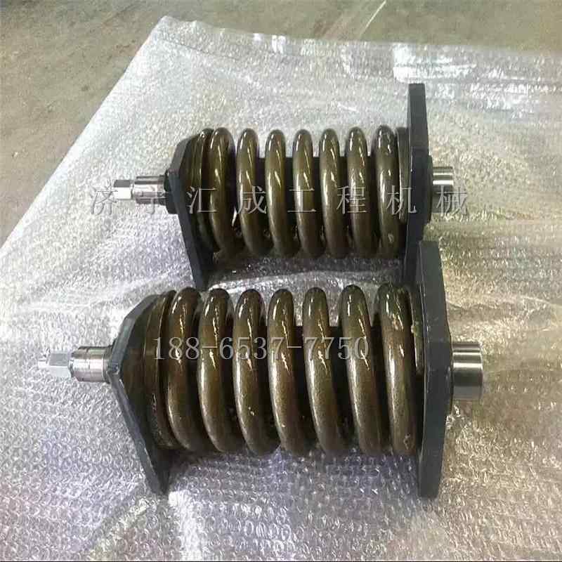 挖四掘机配2各品牌履件PC00轮一带挖掘机涨紧油缸PC20挖掘机0涨紧