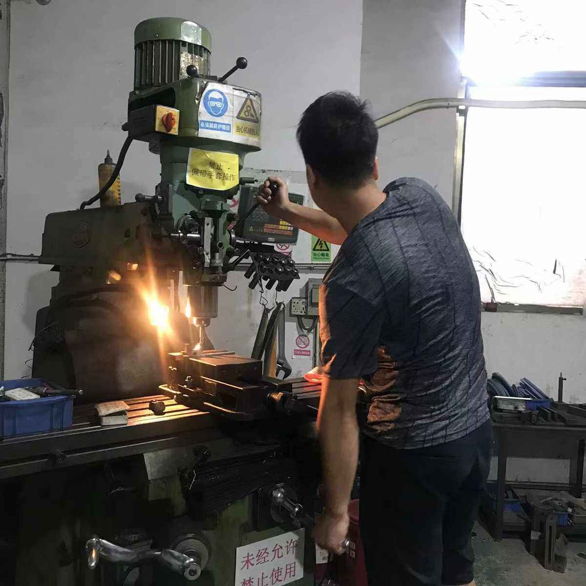 塑料模具模具定制模具加工注塑加工TPU全包手机外壳开模PC塑料件