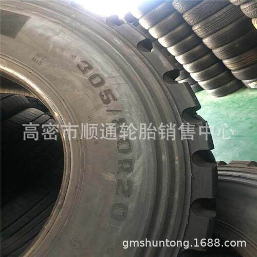 供应三角越野卡车轮胎305/80R20 335/80R20轮胎吊车轮胎