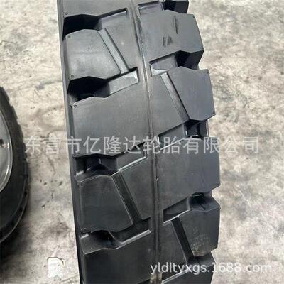 隧道开挖台车拖车9.00-20 轮胎1000*200 900*200港口防尘漏斗车轮