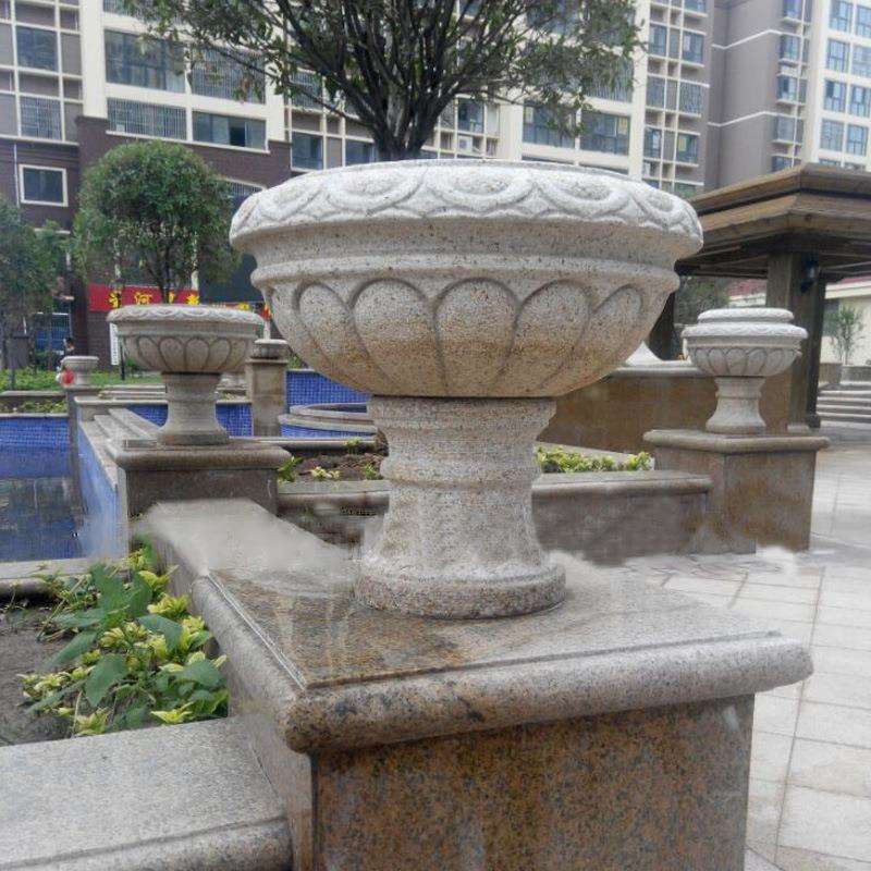 石雕黄锈石花盆 厂家销售 花岗岩景观花盆 园林广场花钵摆件