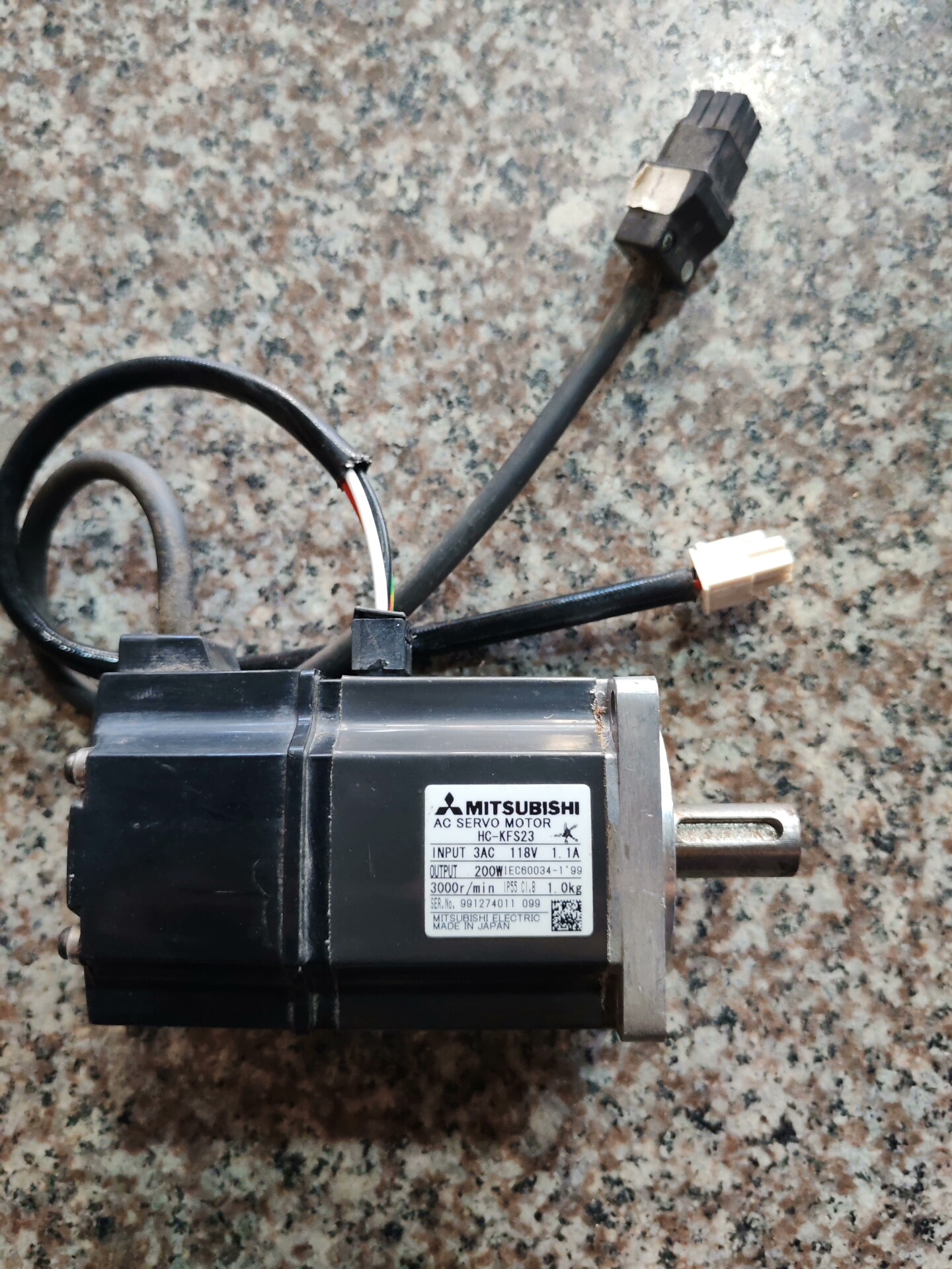 三菱200w电机，HC-KFS23