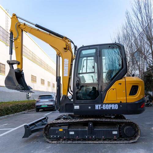 出口智利小型挖掘机厂家HT60履带式挖沟挖土机建筑工地挖勾机