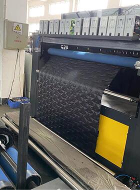 缝纫设备厂家供应汽车皮革夏凉被挡风板防火罩复合机