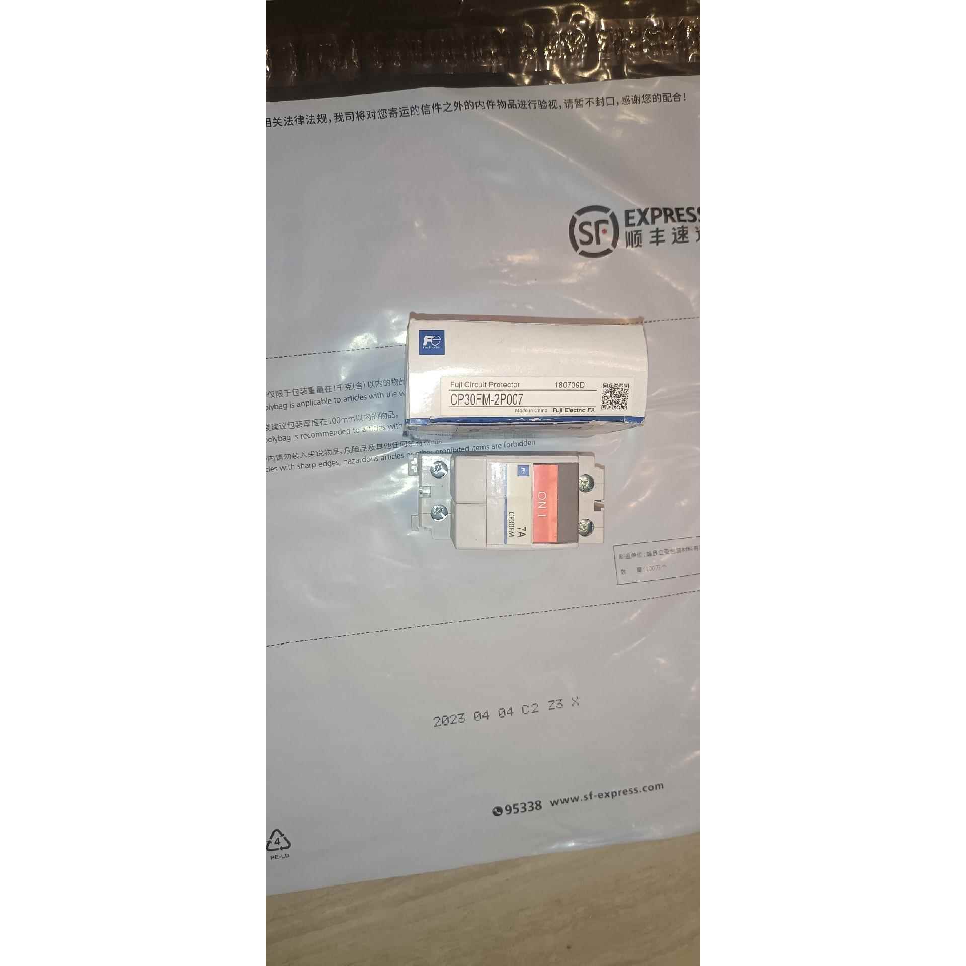 FUJI富士CP30FM-27断路器