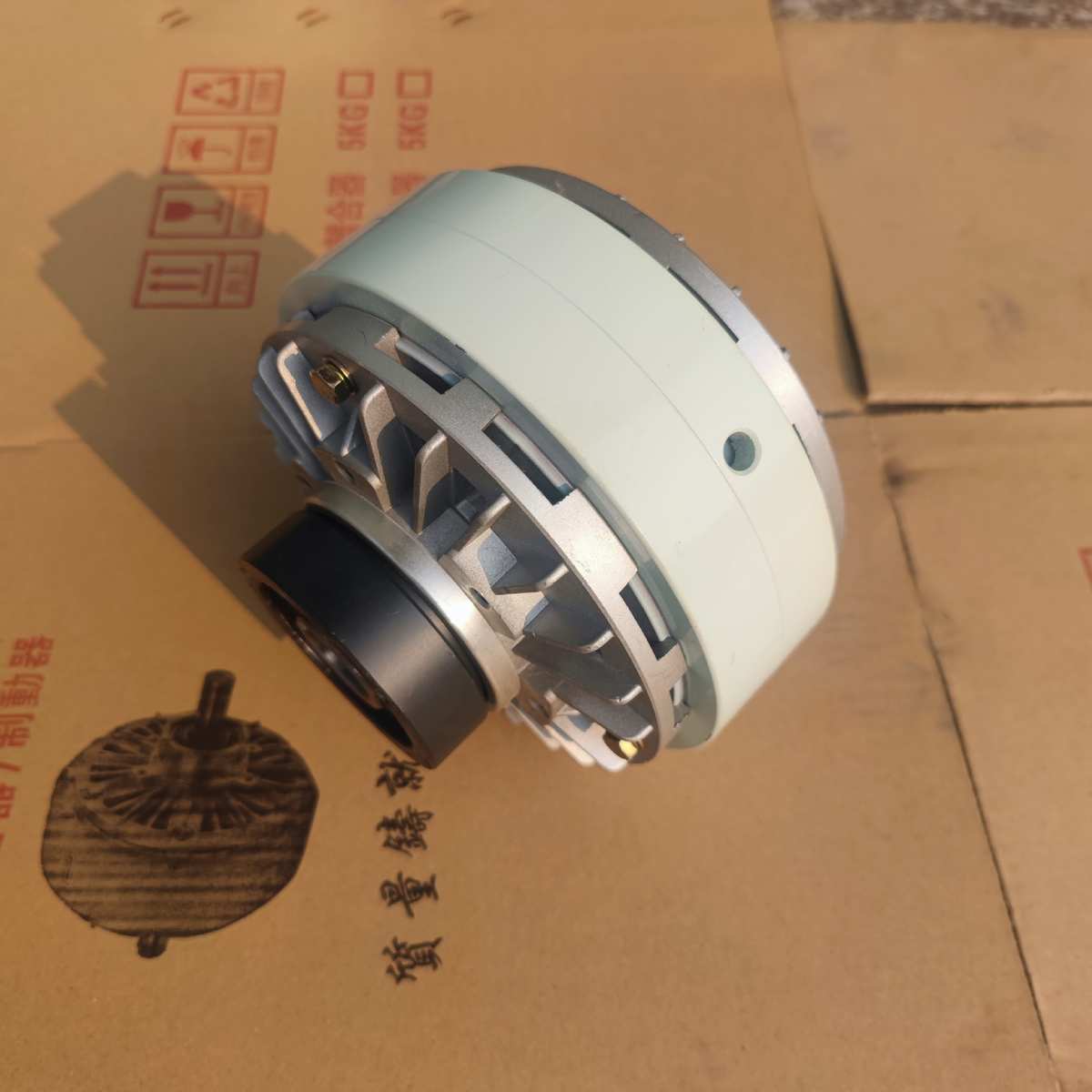 pco型5kg-心轴内旋转-厂家直销批发专业离合器空静音ts-热销磁粉
